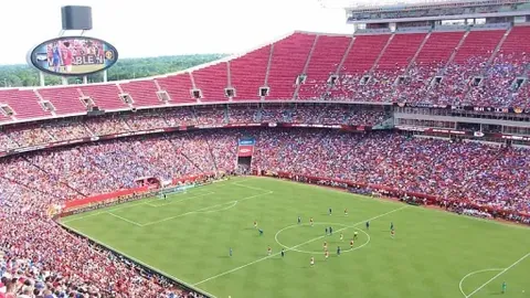 44岁喜得贵孙！球星网红儿媳孕肚四个月